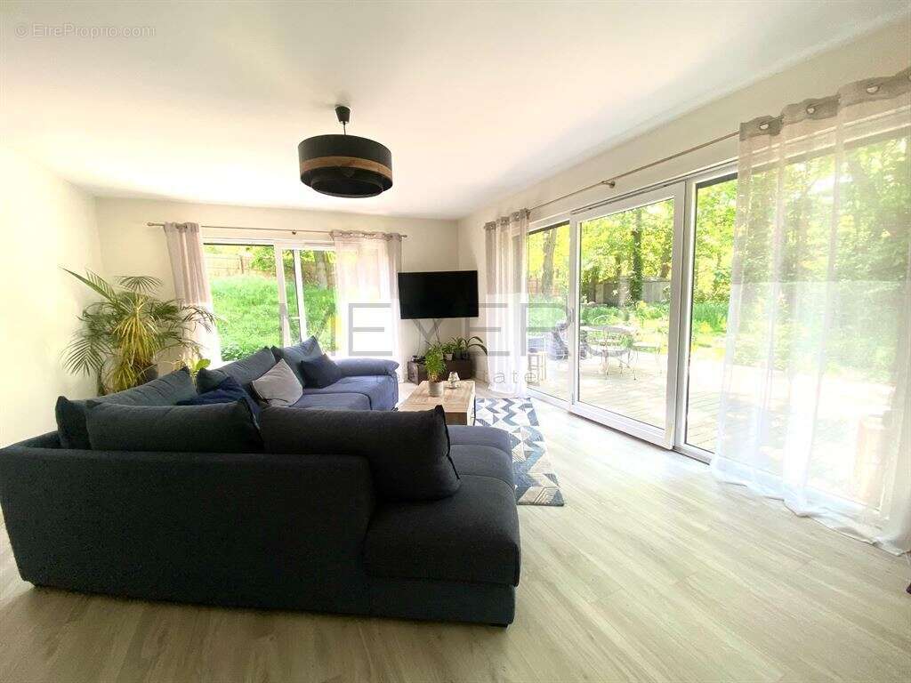 Maison à MONTFORT-L'AMAURY