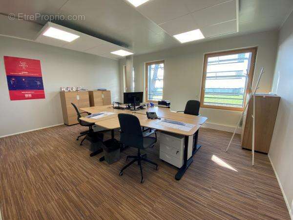 Photo 4 - Commerce à JONAGE