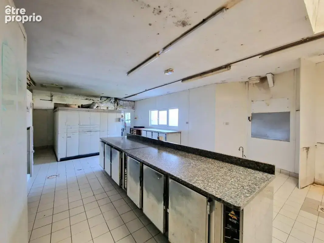 Local commercial - photo 10