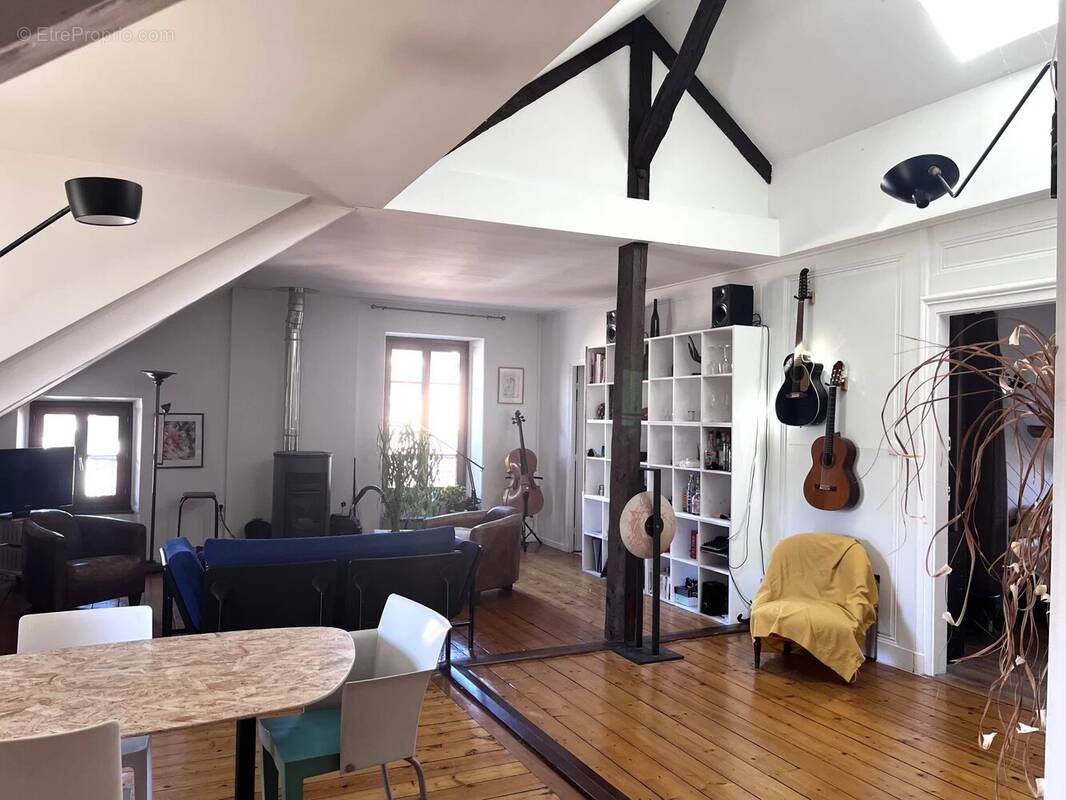 Appartement à AIX-LES-BAINS