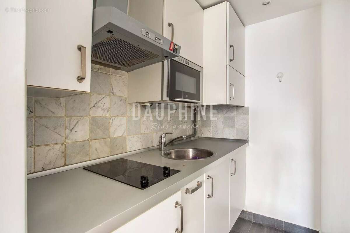 Appartement à PARIS-7E