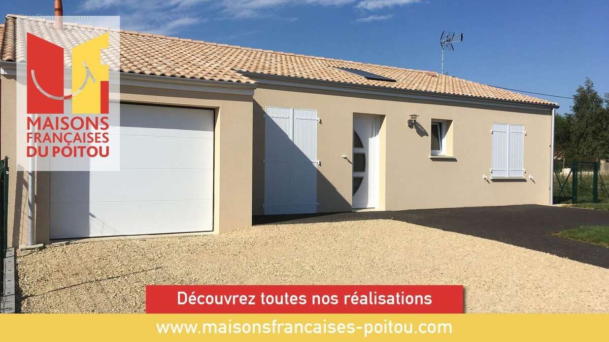 Terrain à LA CRECHE