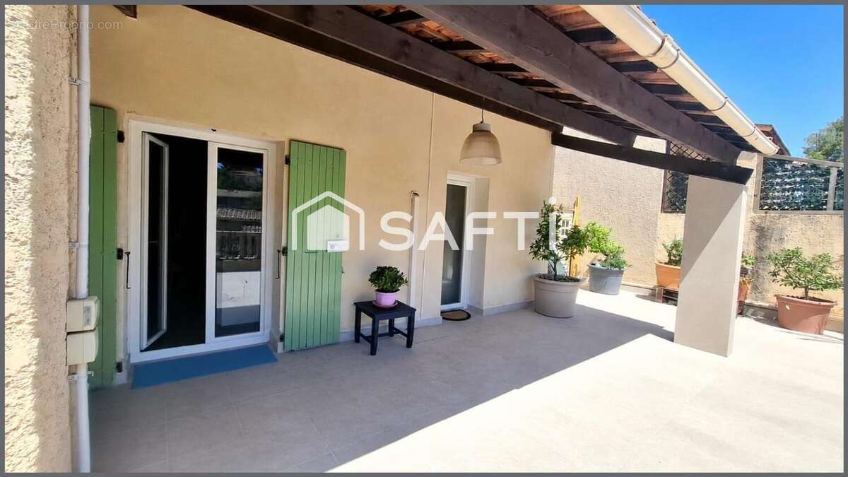 Photo 2 - Maison à ROQUEVAIRE