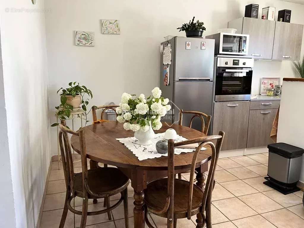 Maison à PERNES-LES-FONTAINES