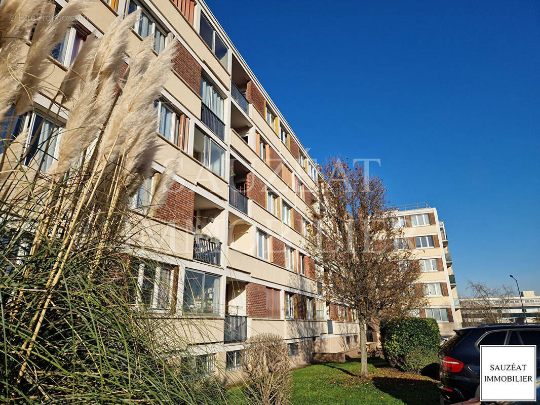 Appartement à BAGNEUX