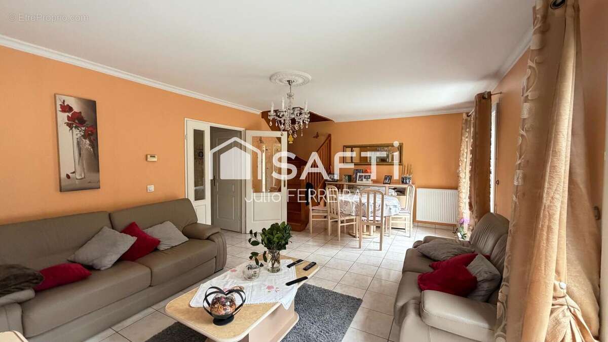 Photo 3 - Maison à PONTAULT-COMBAULT