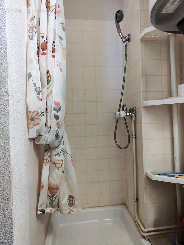 Appartement à LAMALOU-LES-BAINS