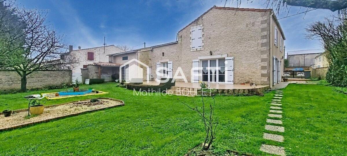 Photo 1 - Maison à NUAILLE-D'AUNIS