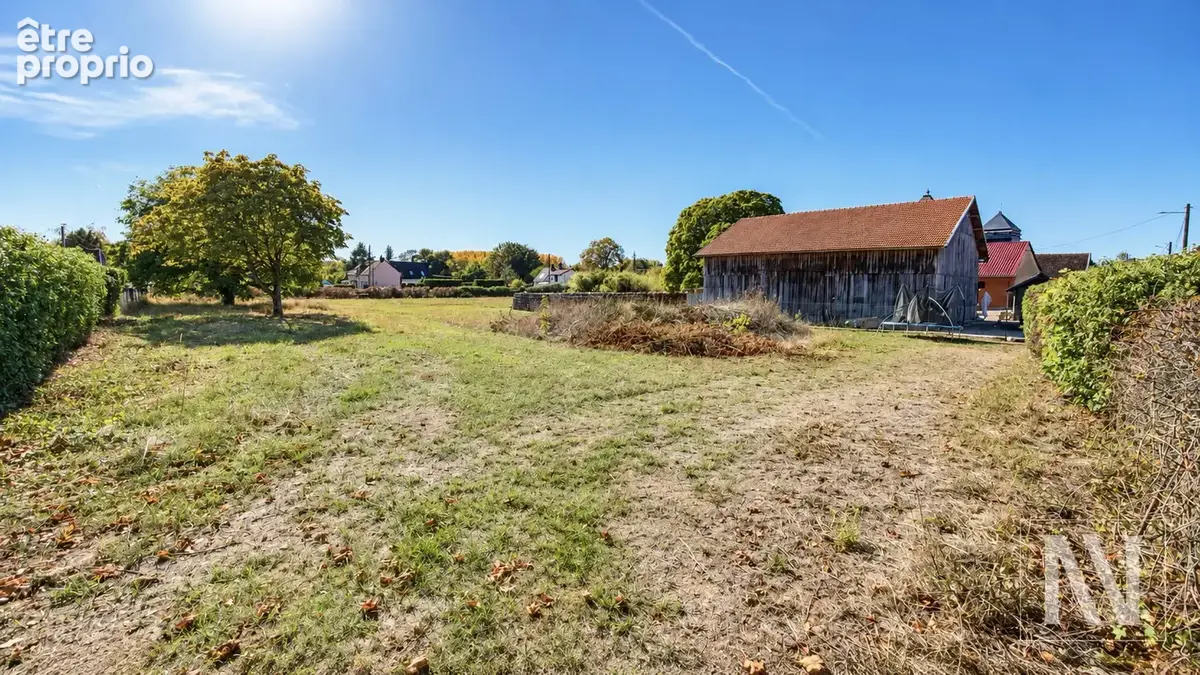 À vendre   terrain constructible de 1 193 m2 à saint-oulph - photo 2
