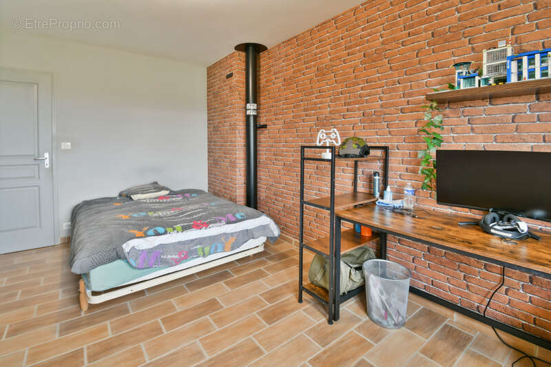 Maison à SAINT-SAVINIEN