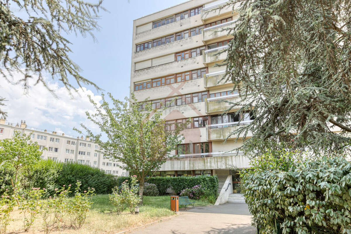 Appartement à VILLEJUIF