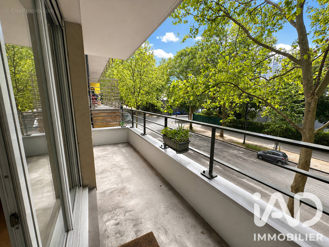 Photo 1 - Appartement à PARIS-18E