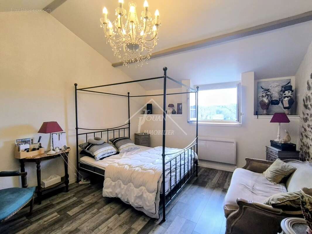 Maison à LA CROUZILLE