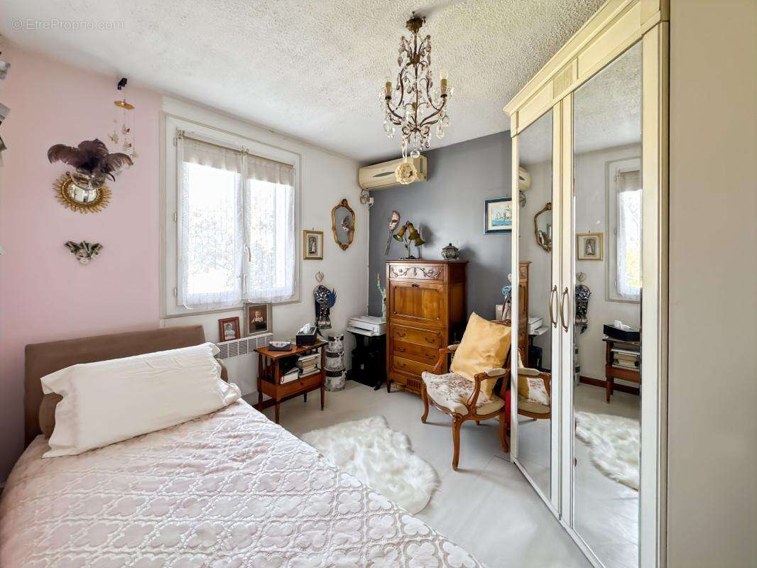 Maison à ROQUEBRUNE-SUR-ARGENS