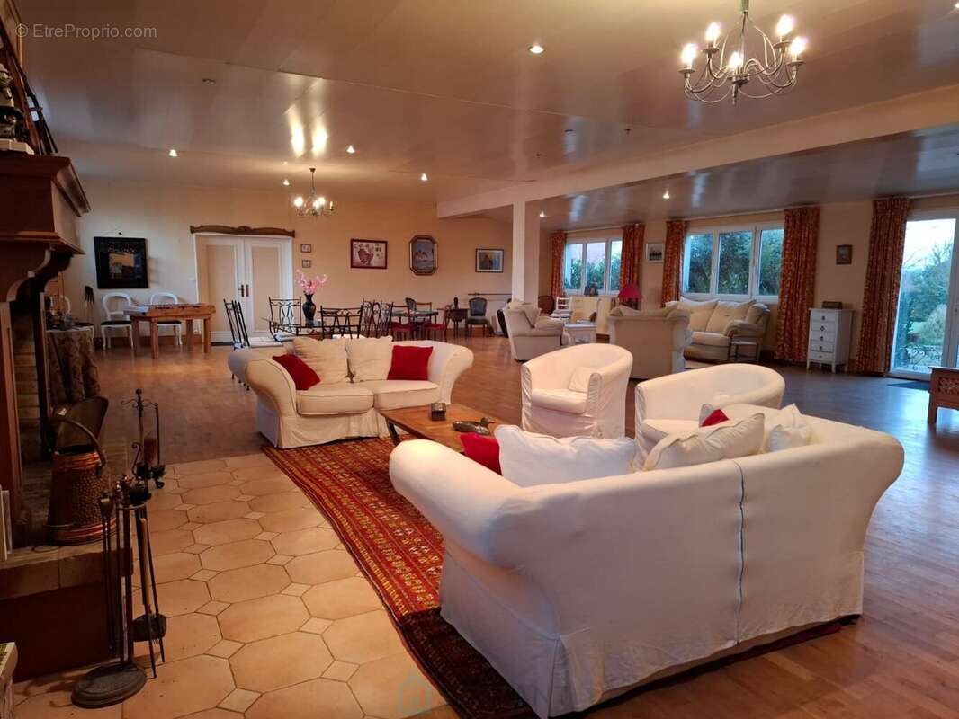 Maison à PRE-EN-PAIL