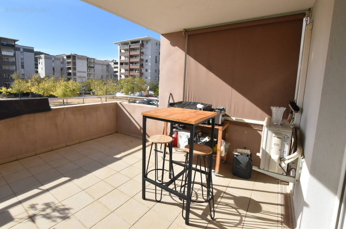 Appartement à SARROLA-CARCOPINO