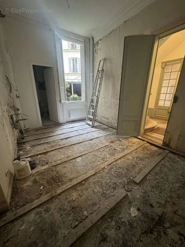 Appartement à PARIS-20E