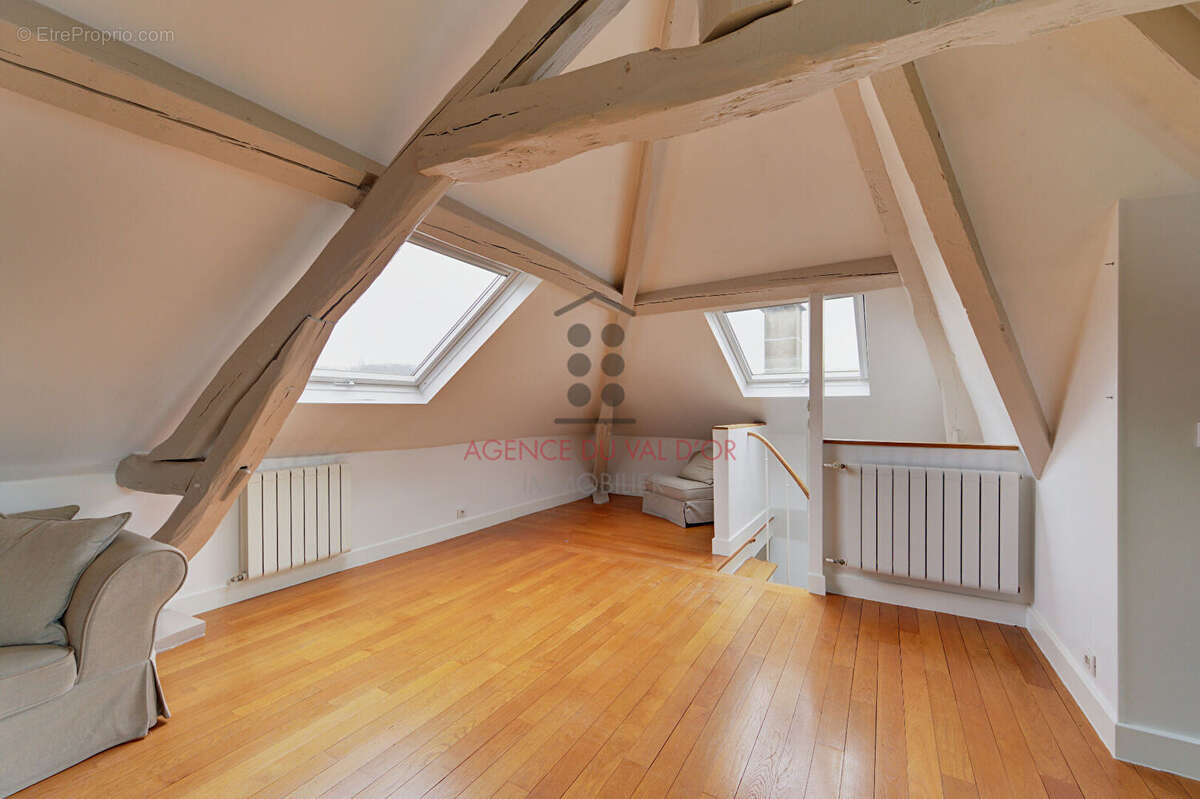 Appartement à LOUVECIENNES