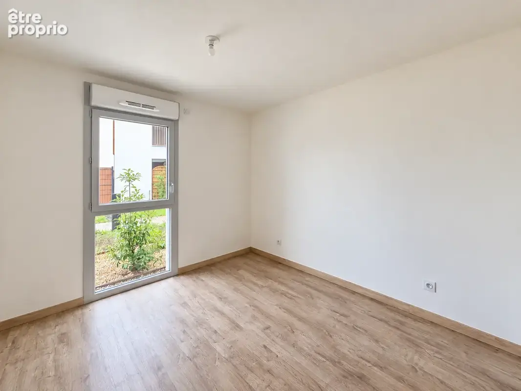 Appartements T4 - Immeuble Saint Romain en Gal - photo 7
