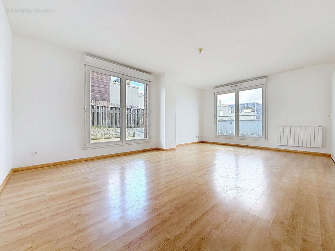 Appartement à LUCE