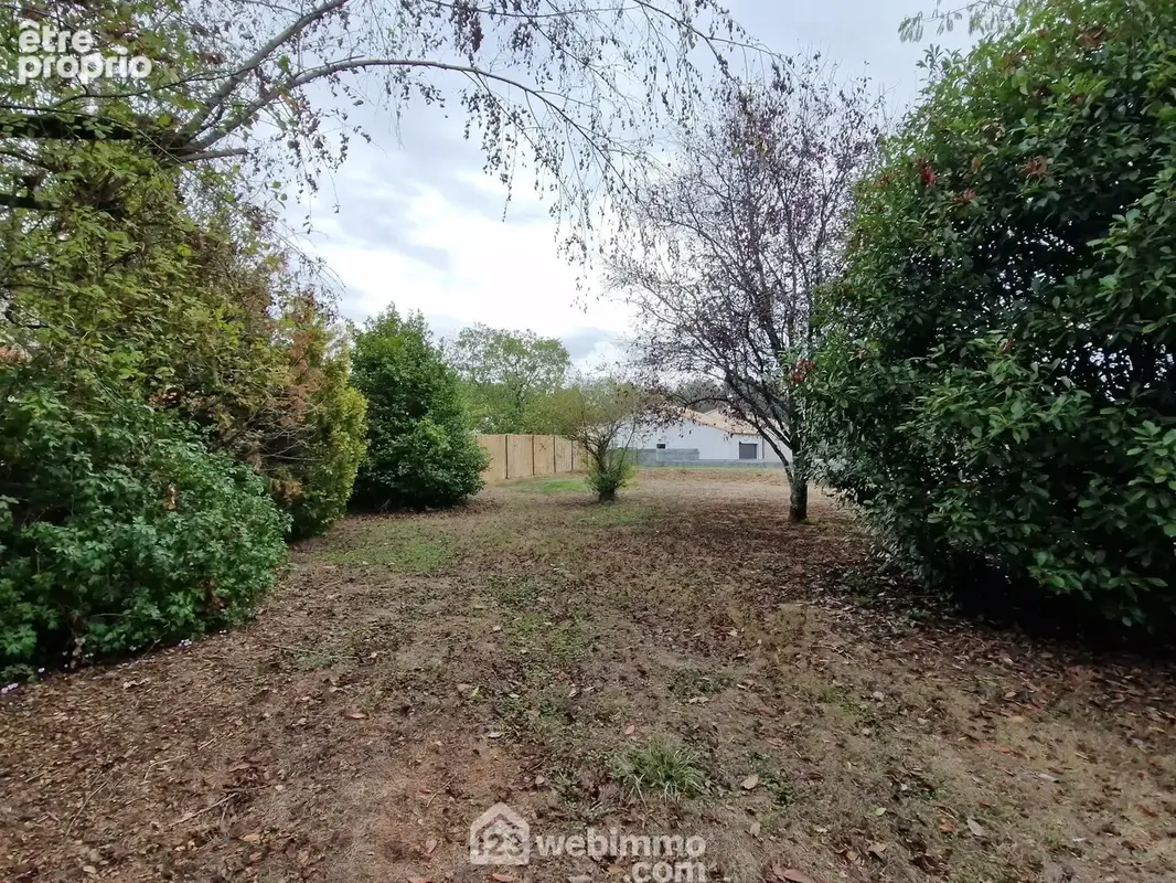 Terrain 583 m² à vendre à Beaulieu-Sous-La-Roche (85190) - photo 4