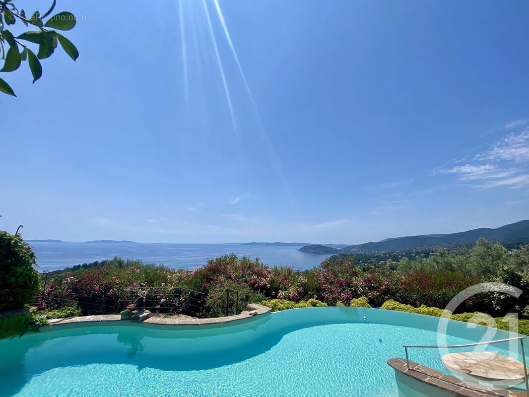 Maison à RAYOL-CANADEL-SUR-MER