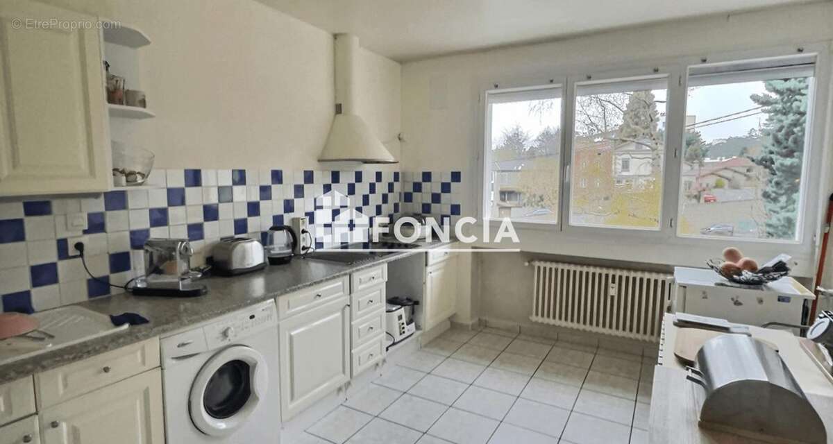 Appartement à SAINT-ETIENNE