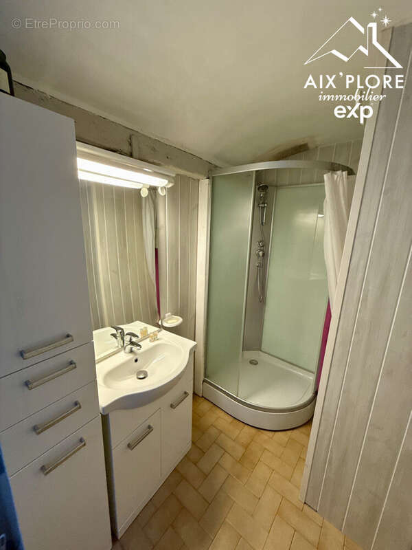 Appartement à AIX-LES-BAINS
