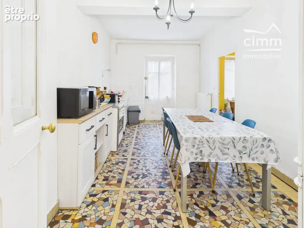 Appartement 131 m² à Rives  - photo 2