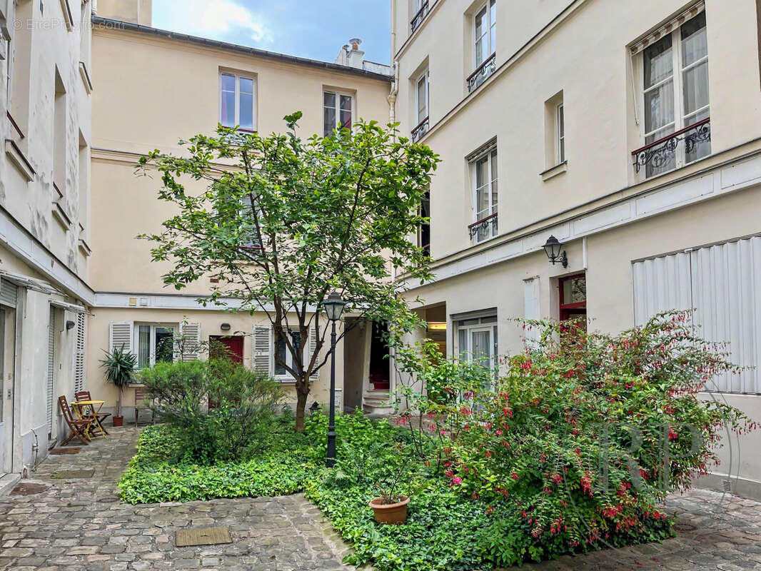 Appartement à PARIS-7E