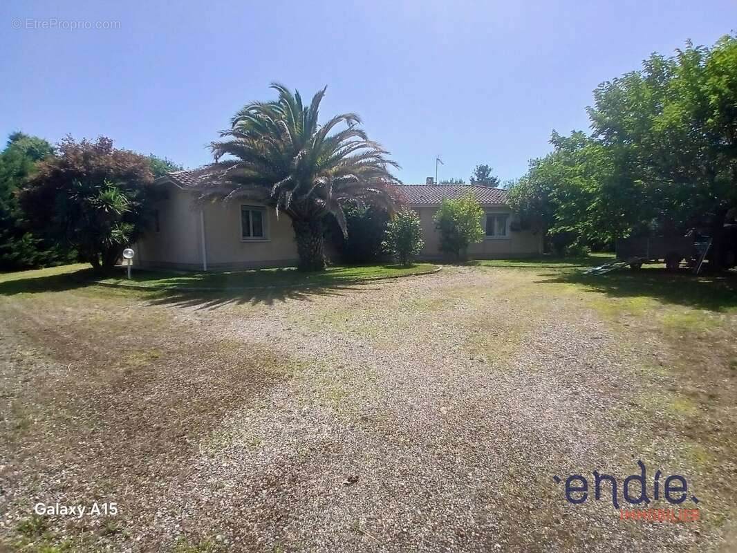 Maison à HAGETMAU