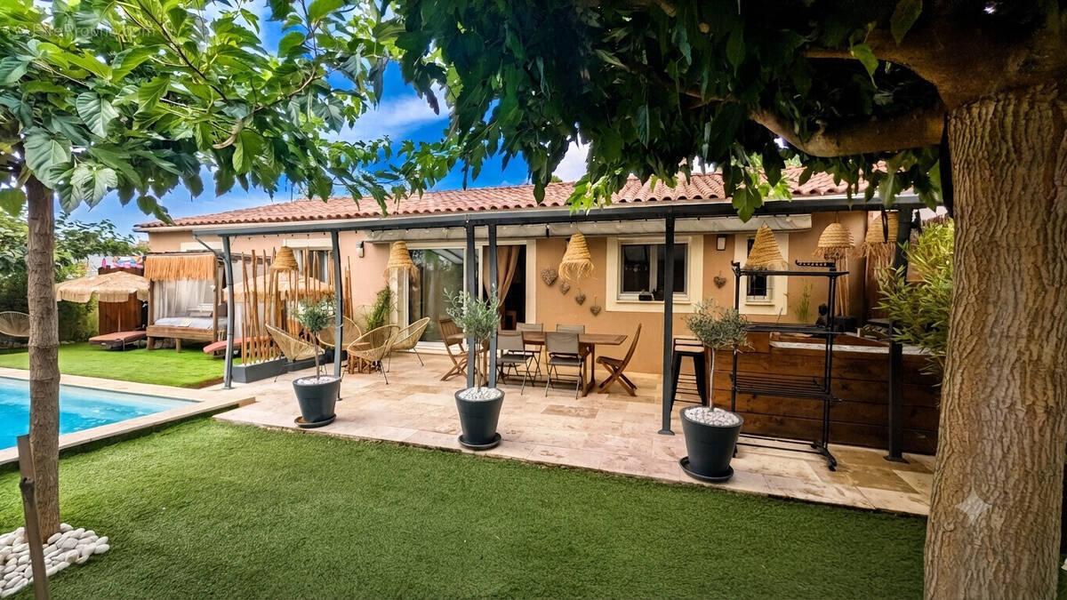 Maison à LAURIS