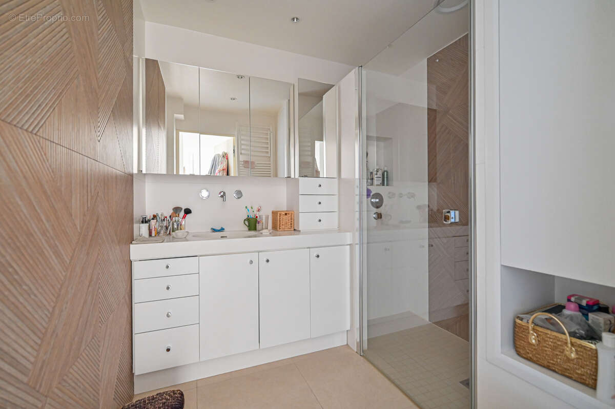 Appartement à SAINT-MAUR-DES-FOSSES