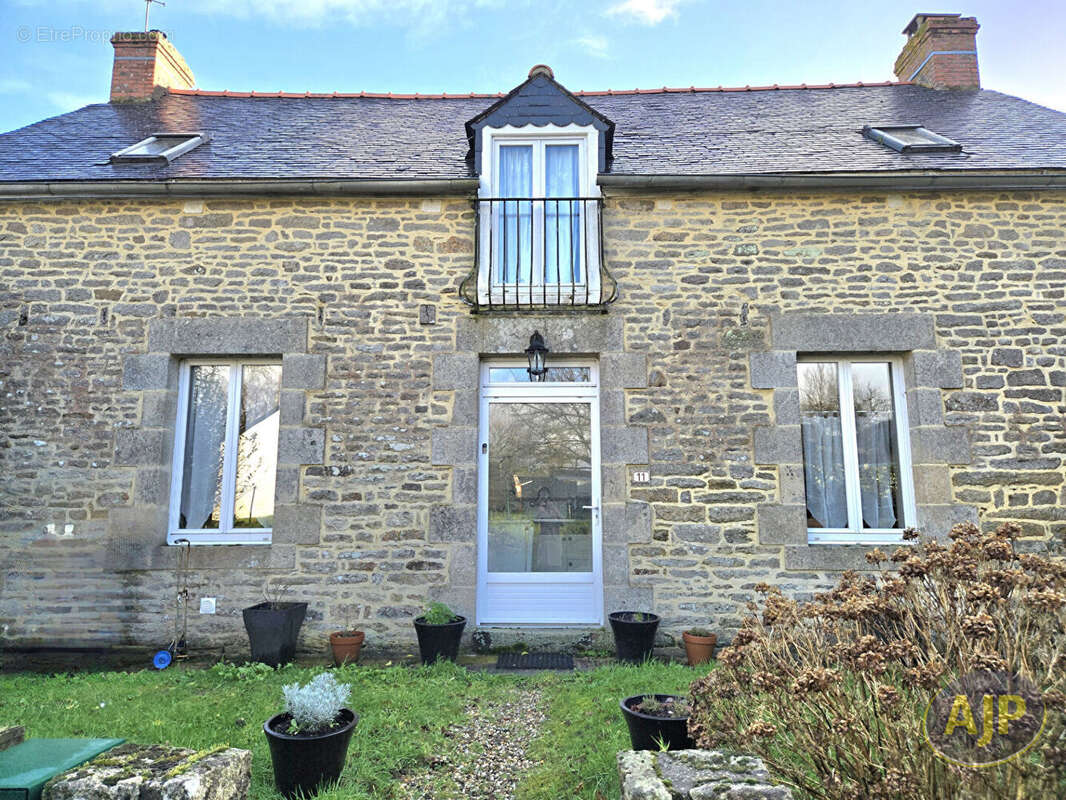 Maison à LIZIO