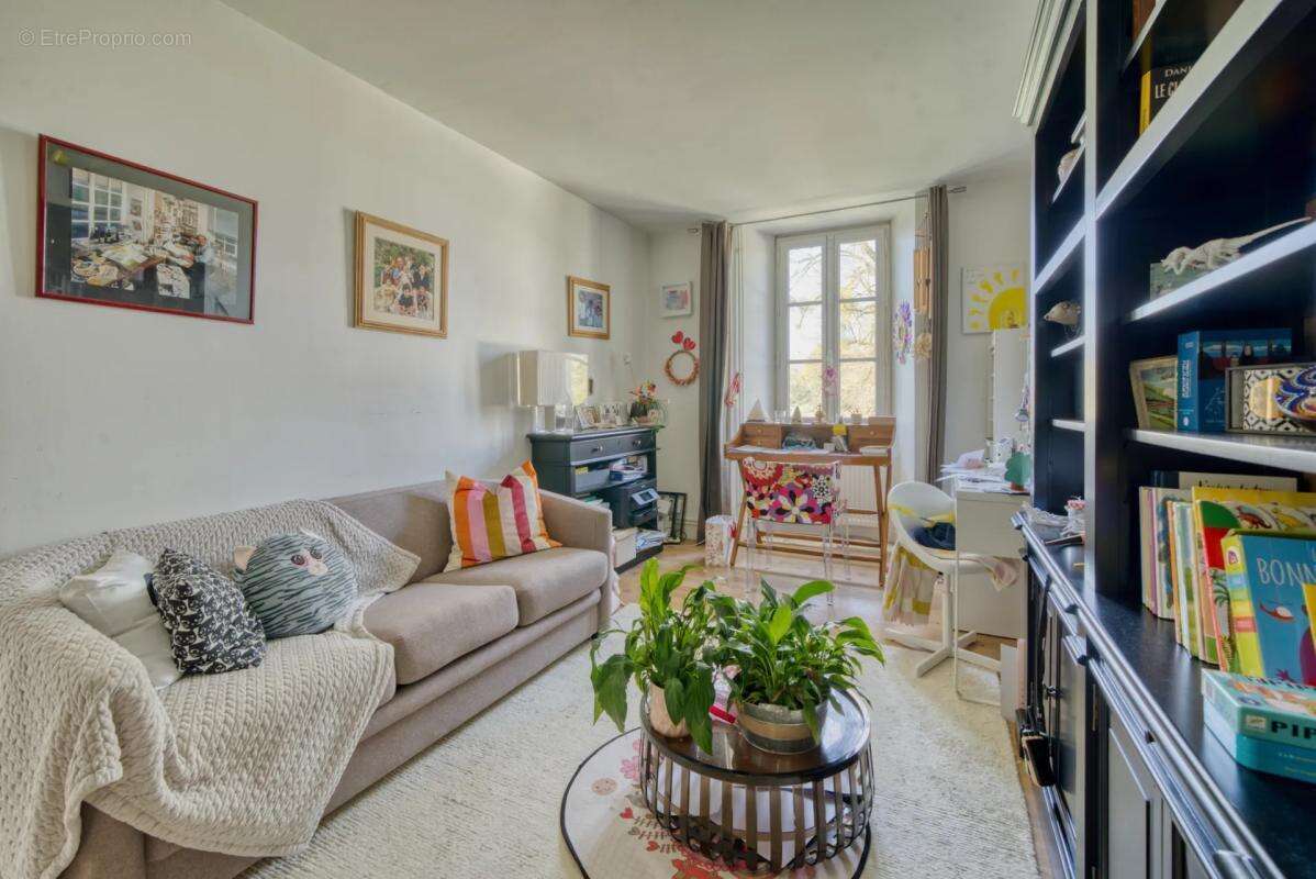 Maison à CHERMIGNAC