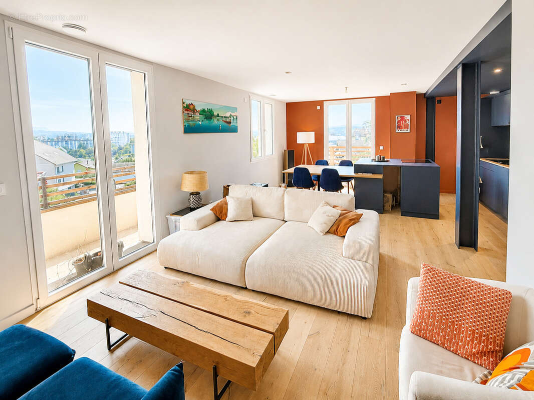 Appartement à ANNECY-LE-VIEUX