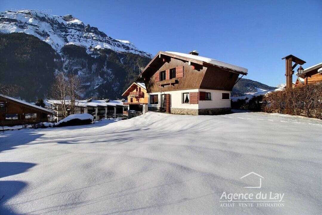 Maison à LES CONTAMINES-MONTJOIE