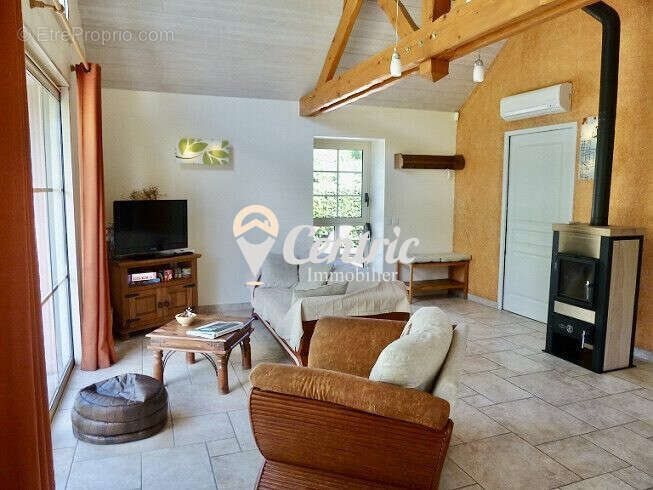 Maison à SAINT-MARS-DU-DESERT