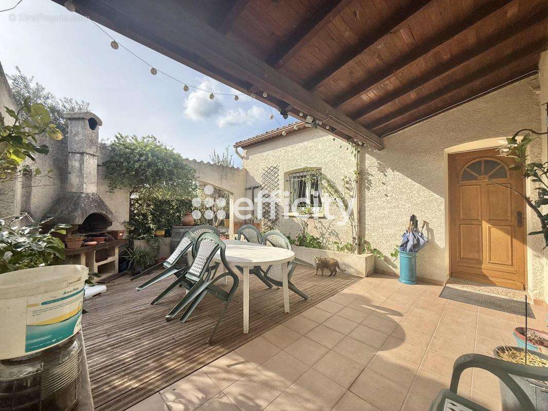 Maison à SAINT-JEAN-DE-FOS