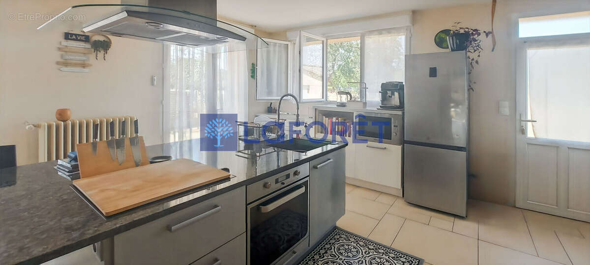 Maison familiale 142 m² sur 2 833 m² de terrain - photo 3