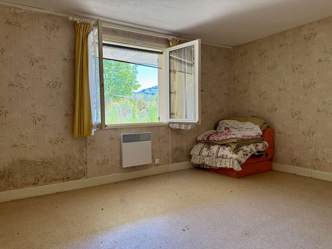 Pavillon avec terrain constructible. - photo 17