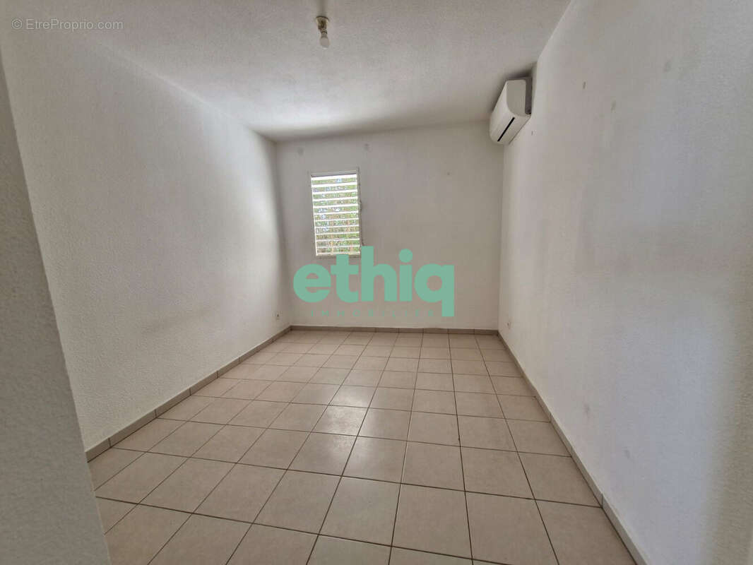 Appartement à LAMENTIN