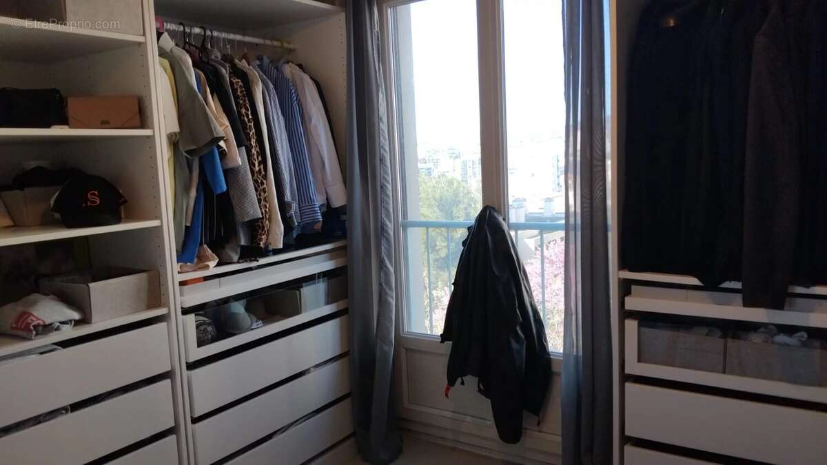 Appartement à MARSEILLE-12E