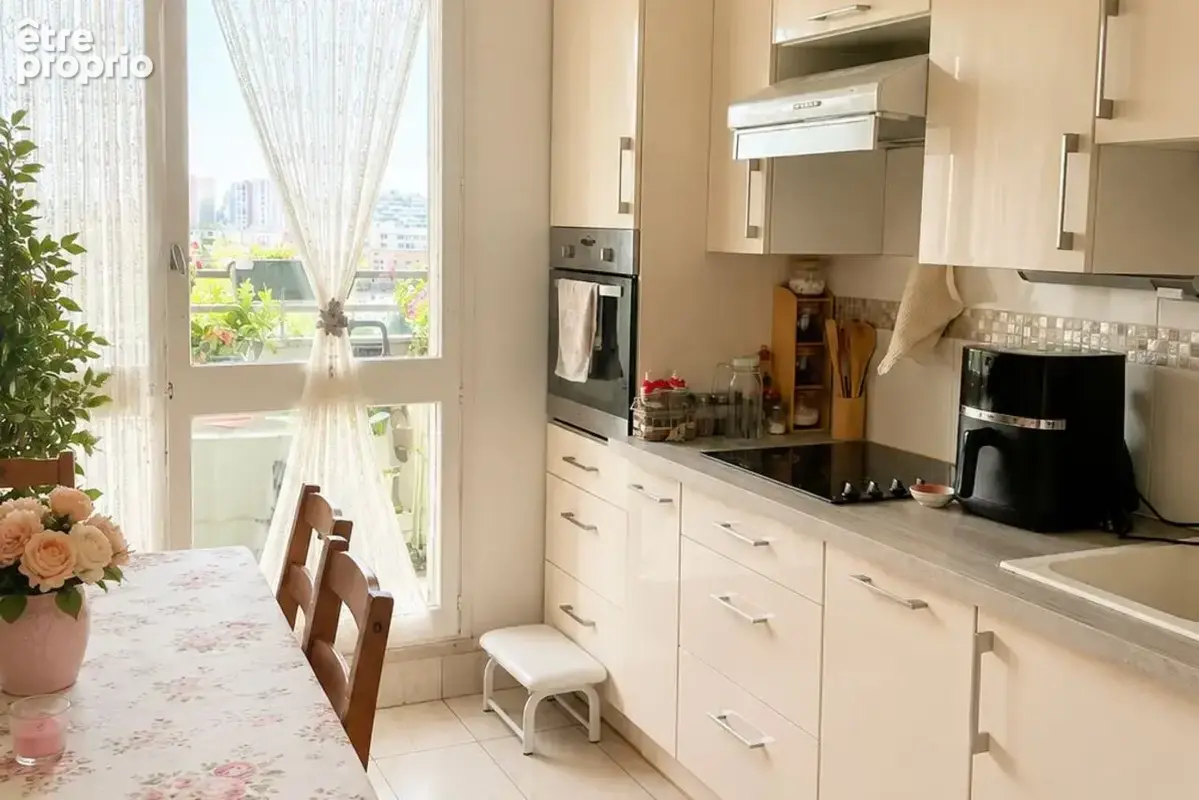 Appartement 55 m² à Creteil  - photo 2