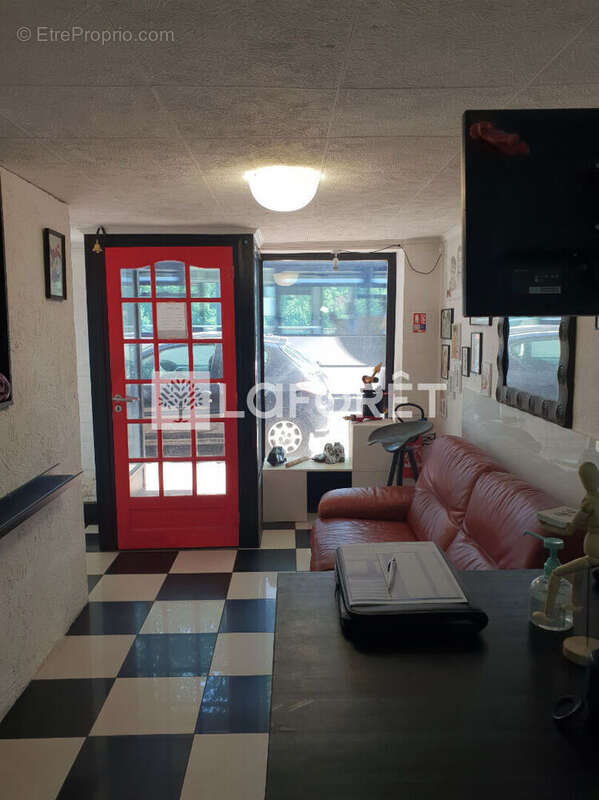 Commerce à CONFLANS-SAINTE-HONORINE