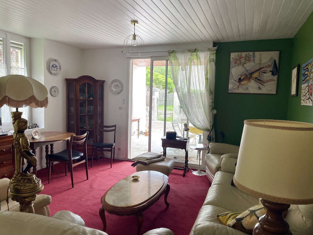 maison de village avec jardin et garage - photo 12