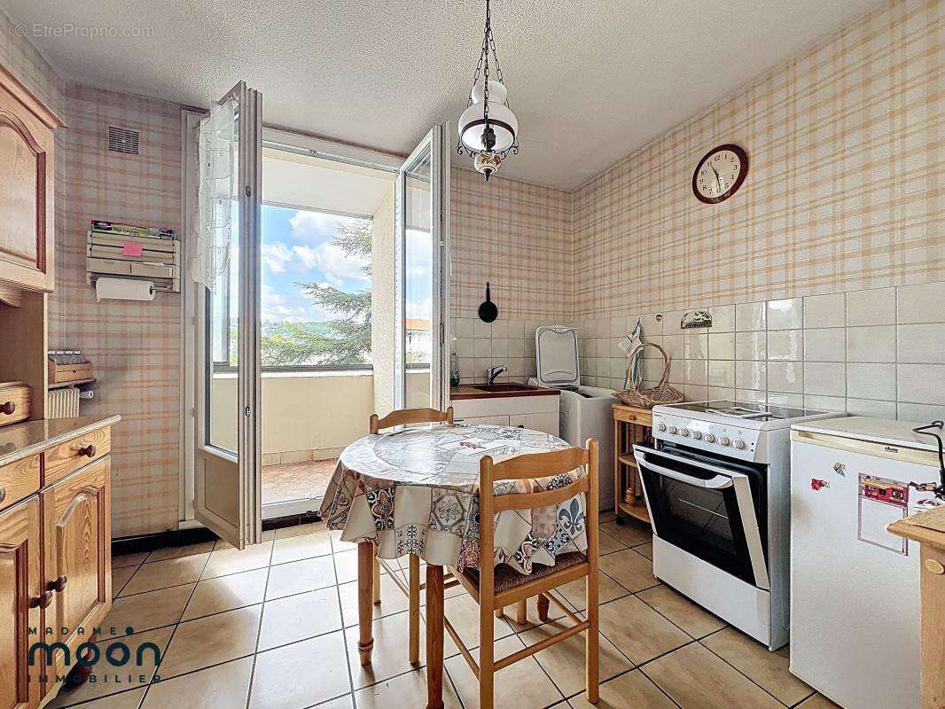 Appartement à OULLINS