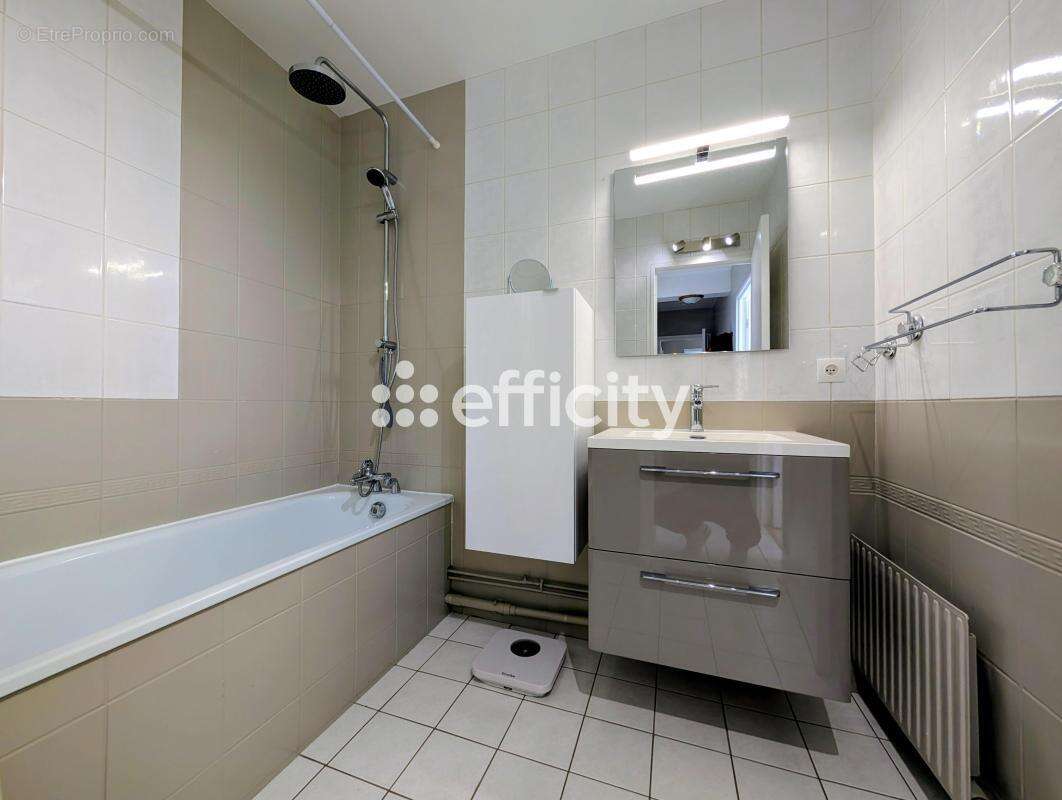 Appartement à ENGHIEN-LES-BAINS
