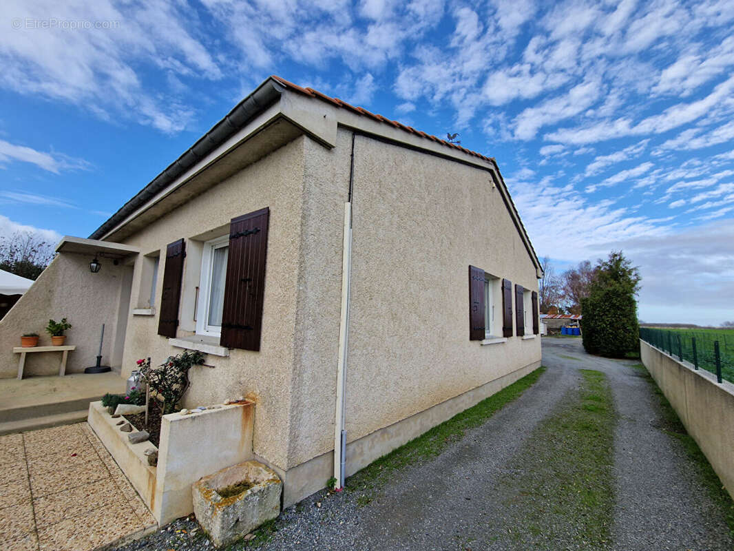 Maison à SAINT-VIVIEN