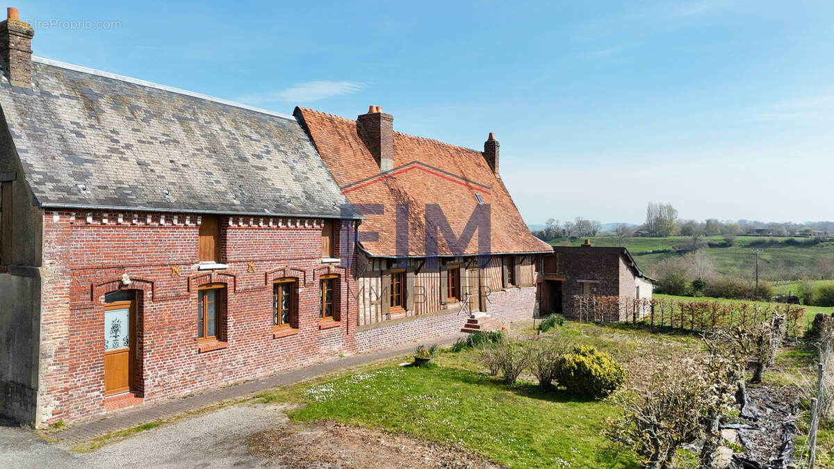 Maison à NEUFCHATEL-EN-BRAY